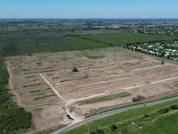 NUEVO BARRIO PILAR CHICO - LOTES EN POZO