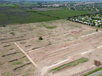 NUEVO BARRIO PILAR CHICO - LOTES EN POZO