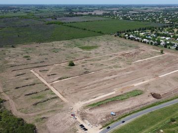 NUEVO BARRIO PILAR CHICO - LOTES EN POZO