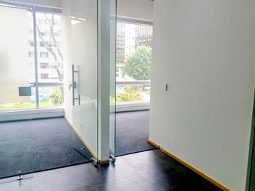 oficina en arriendo/venta en chico norte. Cod V1105126