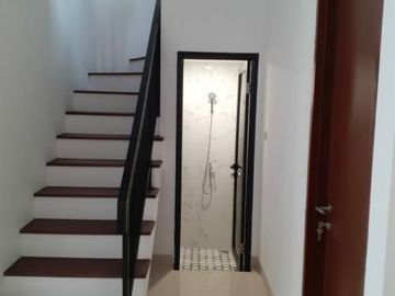 Rumah dijual SHM BUTUH UANG, Dekat kantor kecamatan Gunung Pati