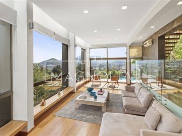 Casa en venta de 6 dorm. en Las Condes