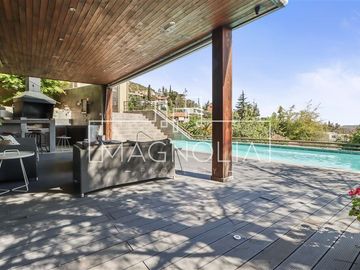 Casa en venta de 6 dorm. en Las Condes