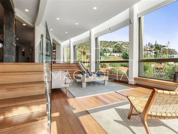 Casa en venta de 6 dorm. en Las Condes