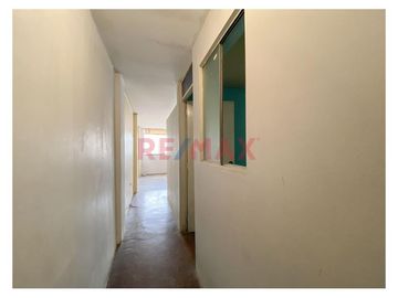 ¡Vive en La Perla, Callao, espaciosa casa de cuatro pisos!. 

Esta es tu oportunidad de adquirir una propiedad única en una de las zonas más estraté
