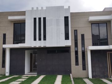 CASA EN VENTA EN PACHUQUILLA, HIDALGO