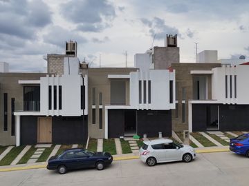 CASA EN VENTA EN PACHUQUILLA, HIDALGO