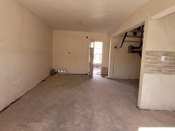 VENTA - DUPLEX 3 HAB. BARRIO CERRADO AV. ZANNI
