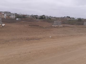Se Vende Casa Cerca del Mar en Ballenita