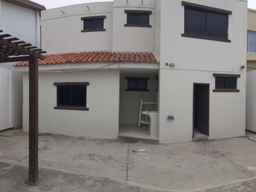 Mar Del Sol: Se Vende Casa Cerca del Mar en Salinas