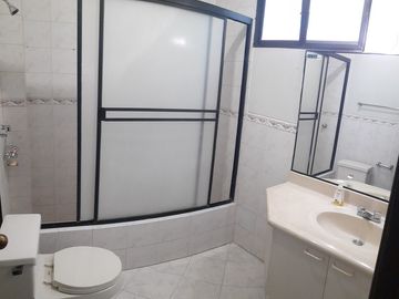 Mar Del Sol: Se Vende Casa Cerca del Mar en Salinas
