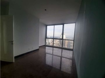 VENTA APARTAMENTO AVENIDA BALBOA YOO 135 m2 PISO ALTO
