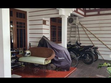 Rumah Lux di dukuh kupang Surabaya