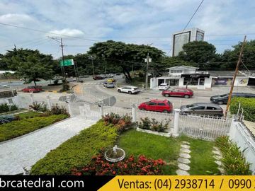 Casa de venta en Urdesa - Cerca Policentro – código:13364