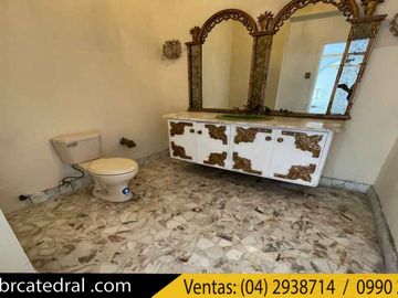 Casa de venta en Urdesa - Cerca Policentro – código:13364