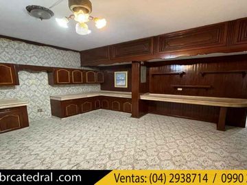 Casa de venta en Urdesa - Cerca Policentro – código:13364