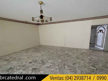 Casa de venta en Urdesa - Cerca Policentro – código:13364
