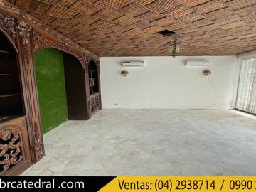 Casa de venta en Urdesa - Cerca Policentro – código:13364