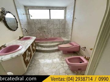 Casa de venta en Urdesa - Cerca Policentro – código:13364