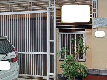 Rumah Hook Akses Mobil Belakang Hotel Harris Tebet