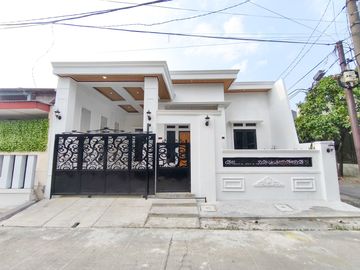 Rumah SHM Bebas Banjir 15 menit ke Plaza Metropolitan Siap KPR J-49378