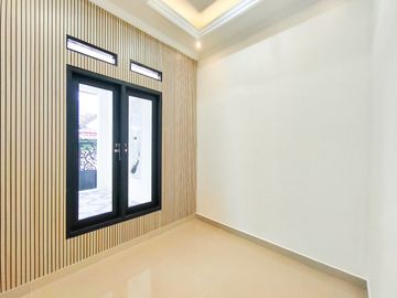 Rumah SHM Bebas Banjir 15 menit ke Plaza Metropolitan Siap KPR J-49378