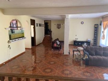 Tepotzotlan Casa en Venta Con 3locales y 3departamentos independientes