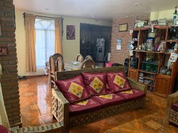 Tepotzotlan Casa en Venta Con 3locales y 3departamentos independientes