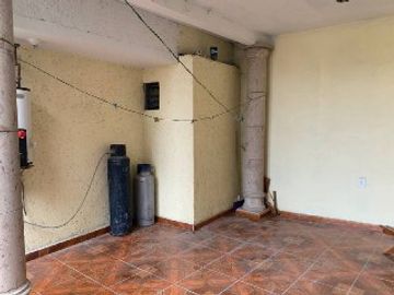 Tepotzotlan Casa en Venta Con 3locales y 3departamentos independientes