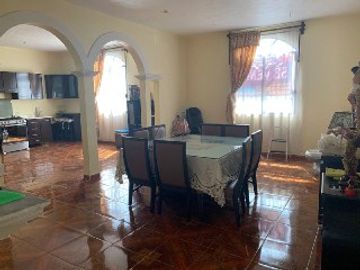 Tepotzotlan Casa en Venta Con 3locales y 3departamentos independientes