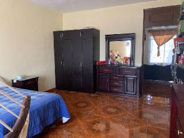 Tepotzotlan Casa en Venta Con 3locales y 3departamentos independientes