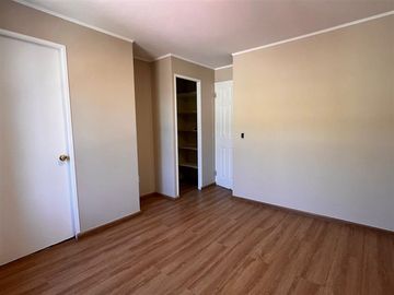 Villa Maestranza, Casa de dos pisos, 3 dorm. 3 baños, San Bd