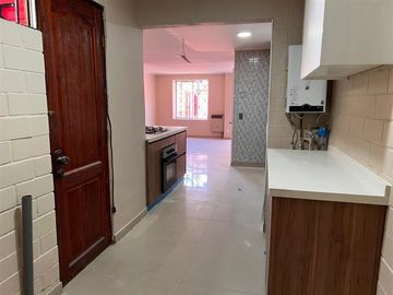 Villa Maestranza, Casa de dos pisos, 3 dorm. 3 baños, San Bd