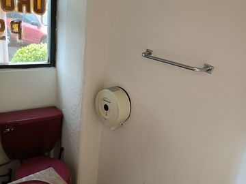 CONSULTORIO EN VENTA, REGIMEN EN CONDOMINIO A 1/2 CUADRA INSURGENTES NTE., CDMX.