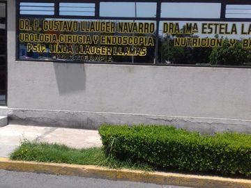 CONSULTORIO EN VENTA, REGIMEN EN CONDOMINIO A 1/2 CUADRA INSURGENTES NTE., CDMX.