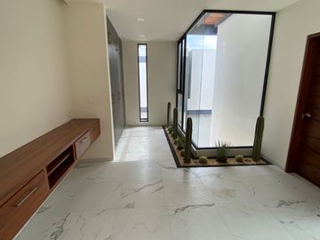 Estrene en privada de 4 casas