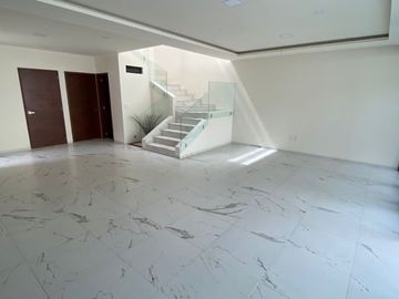 Estrene en privada de 4 casas