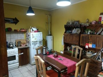 CASA EN VENTA, 2 DORMITORIOS, AV NUESTRAS MALVINAS 1500 -MONTE GRANDE-