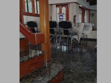 VENDO CHALET 4 AMBIENTES