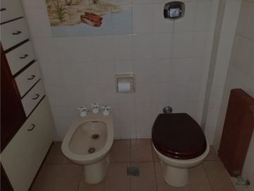 VENDO CHALET 4 AMBIENTES