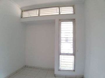 Dijual Rumah Serpong Garden 1 Cluster Green Park Blok C Cisauk Tangerang Selatan