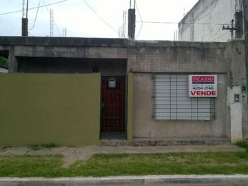 Casa en venta en Ezpeleta Este