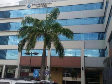EDIFICIO PROFESSIONAL CENTER	Av. Juan Tanca Marengo y Av. Joaquin Orranti