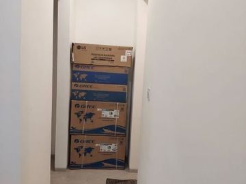 KOSAMBI BARU RUMAH BARU SEMI FURNISHED SIAP HUNI LUAS 90 DIJUAL CEPAT