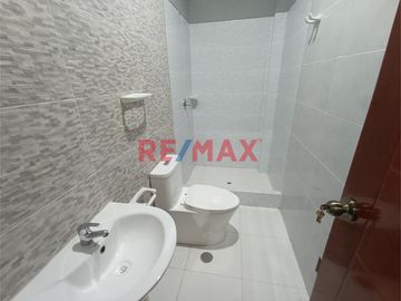 🏡 ¡Departamento exclusivo en venta en Los Sauces, Pimentel! 🏖️

✨ Área total y techada: 120.50 m²
📍 Ubicado en la exclusiva Urbanización Los Sauces