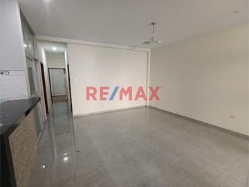 🏡 ¡Departamento exclusivo en venta en Los Sauces, Pimentel! 🏖️

✨ Área total y techada: 120.50 m²
📍 Ubicado en la exclusiva Urbanización Los Sauces