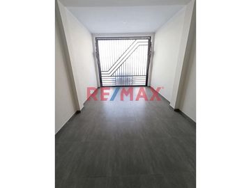🏡 ¡Departamento exclusivo en venta en Los Sauces, Pimentel! 🏖️

✨ Área total y techada: 120.50 m²
📍 Ubicado en la exclusiva Urbanización Los Sauces