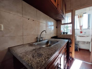 VENTA - PARQUE LEZAMA - 3/4 AMBIENTES