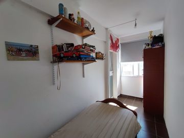 VENTA - PARQUE LEZAMA - 3/4 AMBIENTES