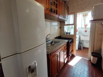 VENTA - PARQUE LEZAMA - 3/4 AMBIENTES